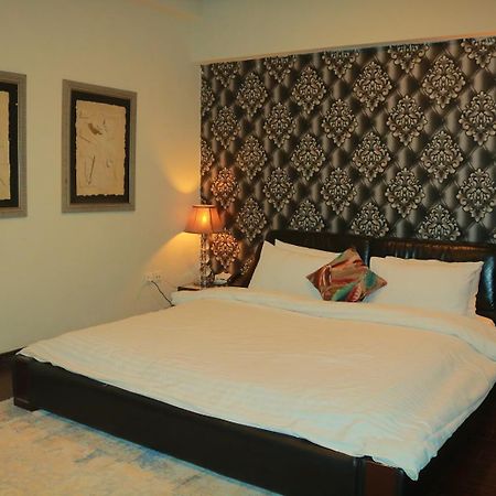 Safari Club 1 Hotel Rawalpindi Bagian luar foto
