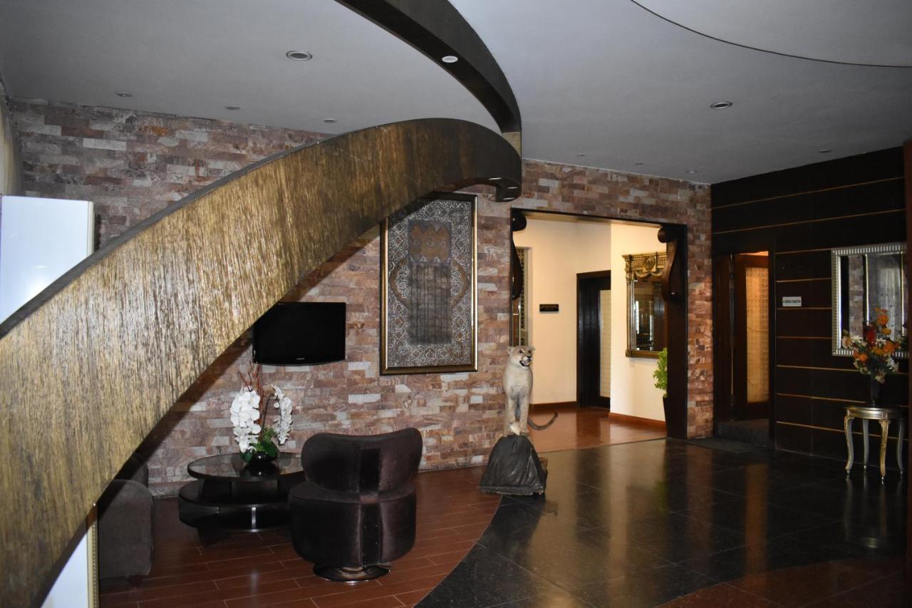 Safari Club 1 Hotel Rawalpindi Bagian luar foto