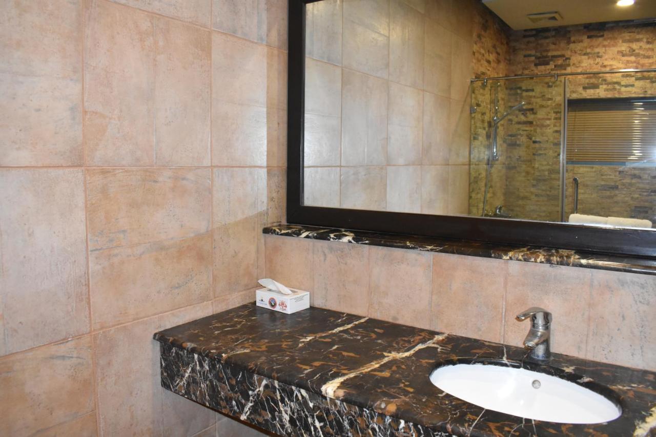 Safari Club 1 Hotel Rawalpindi Bagian luar foto