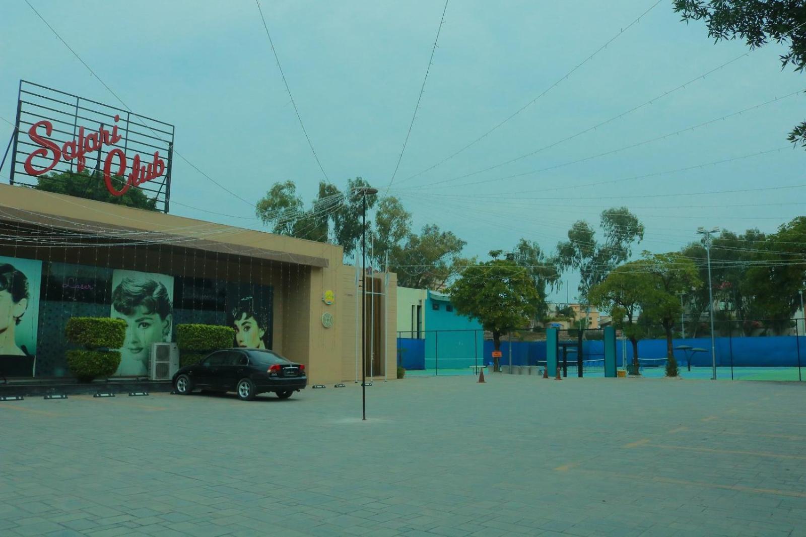 Safari Club 1 Hotel Rawalpindi Bagian luar foto