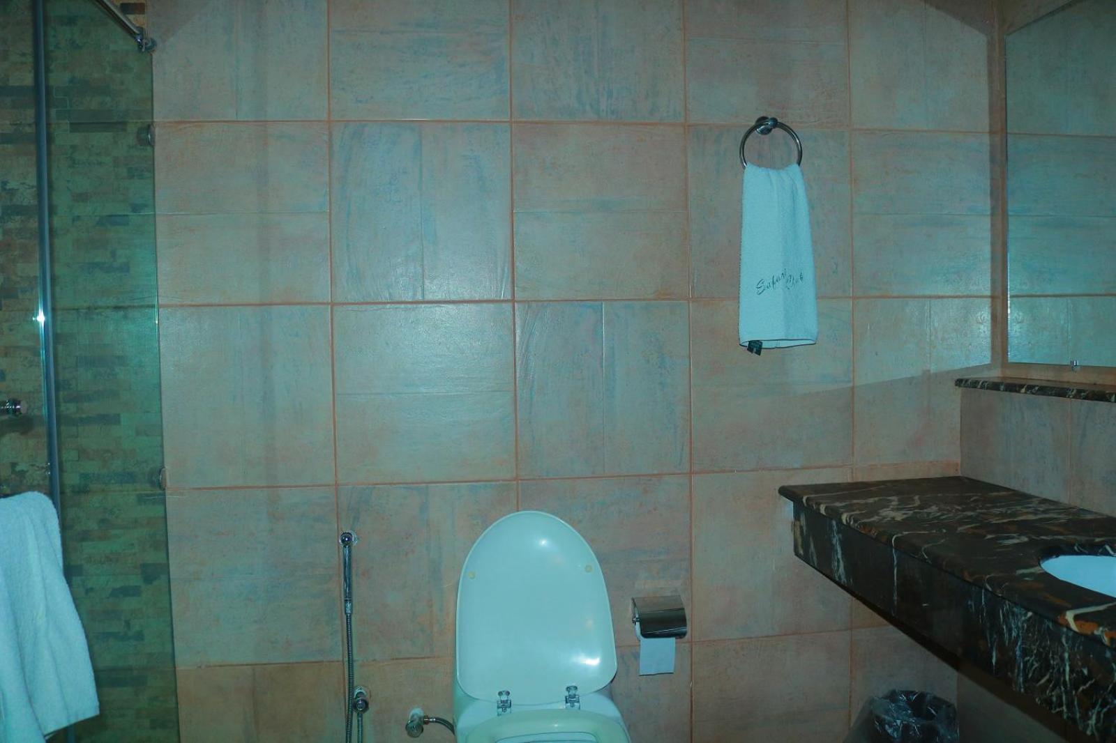 Safari Club 1 Hotel Rawalpindi Bagian luar foto