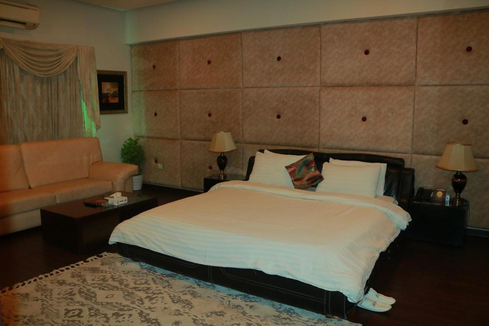 Safari Club 1 Hotel Rawalpindi Bagian luar foto