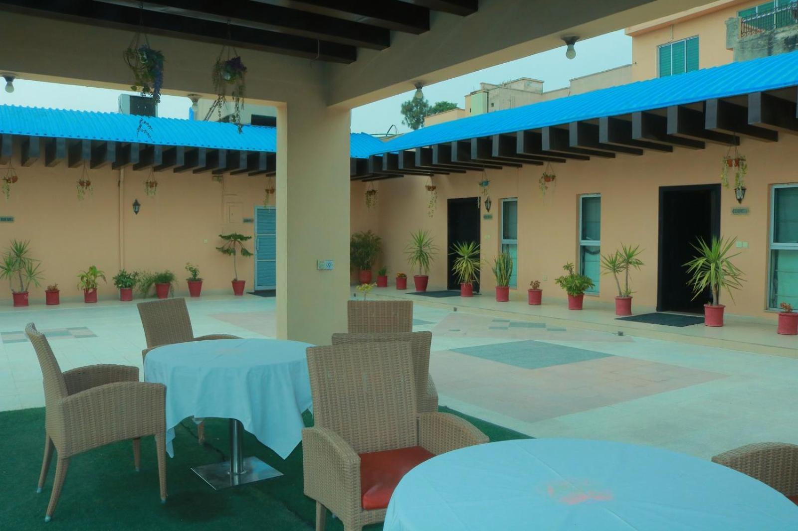 Safari Club 1 Hotel Rawalpindi Bagian luar foto